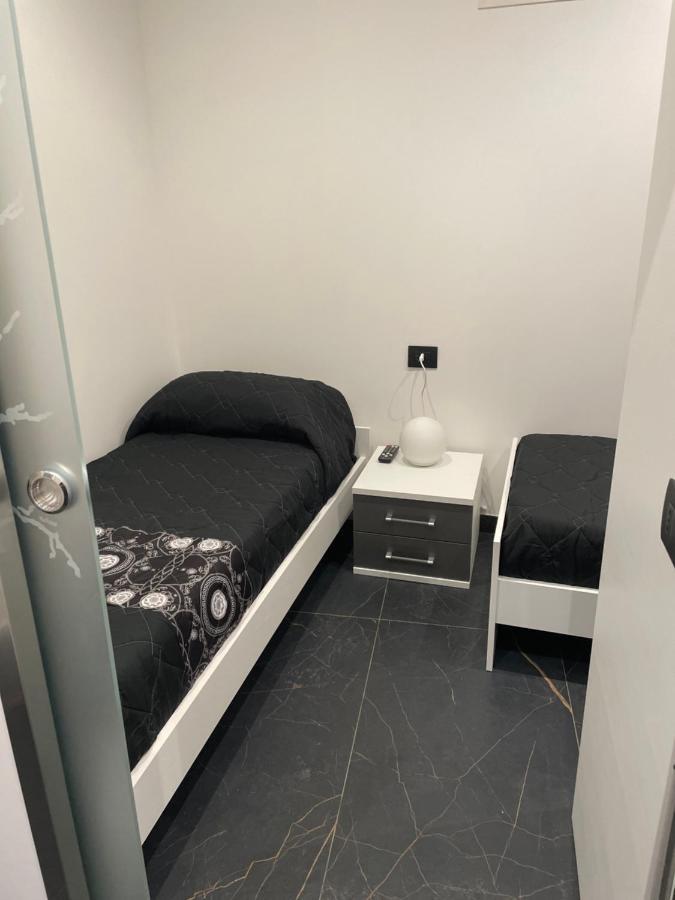 Case Vacanze Donna Ina Палермо Екстериор снимка
